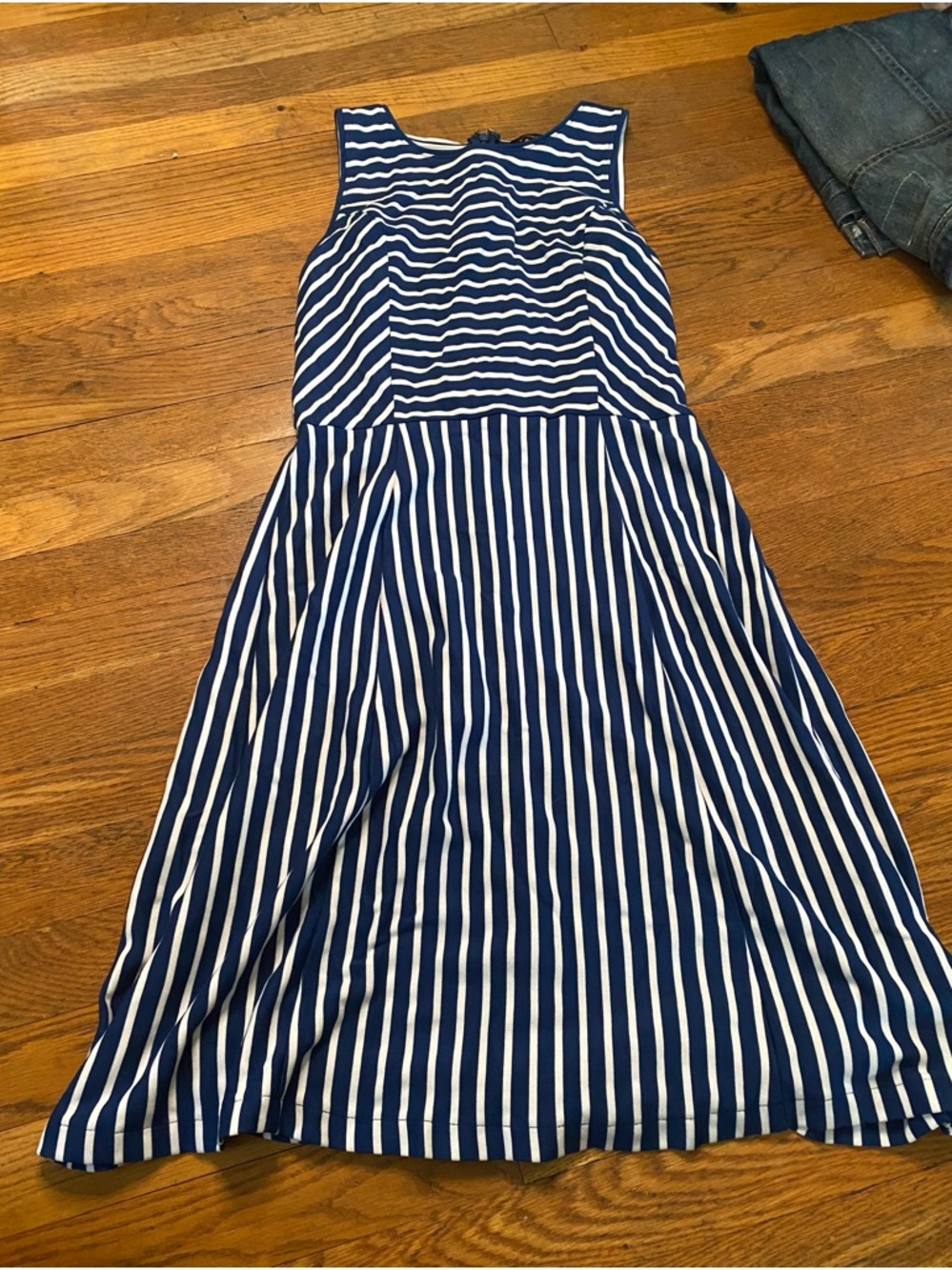 Banana Republic Blue White Striped Sleeveless Dress Size 6 Fit Flare - Picture 4 of 9
